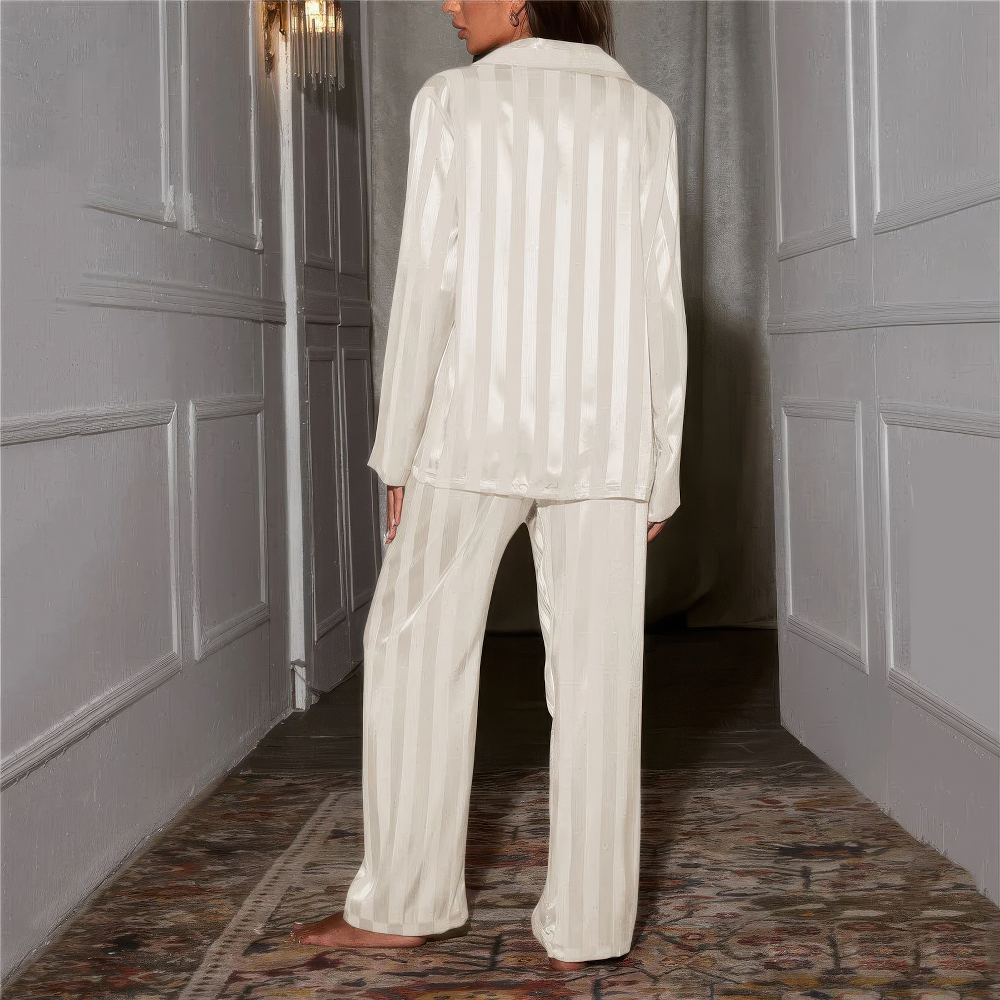 Damen Satin Pyjama Set Mit Feinen Streifen
