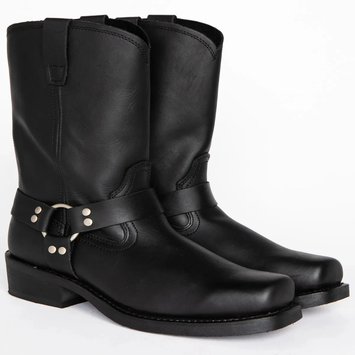 Hohe Herren Harness Stiefel aus Leder mit Silbernieten