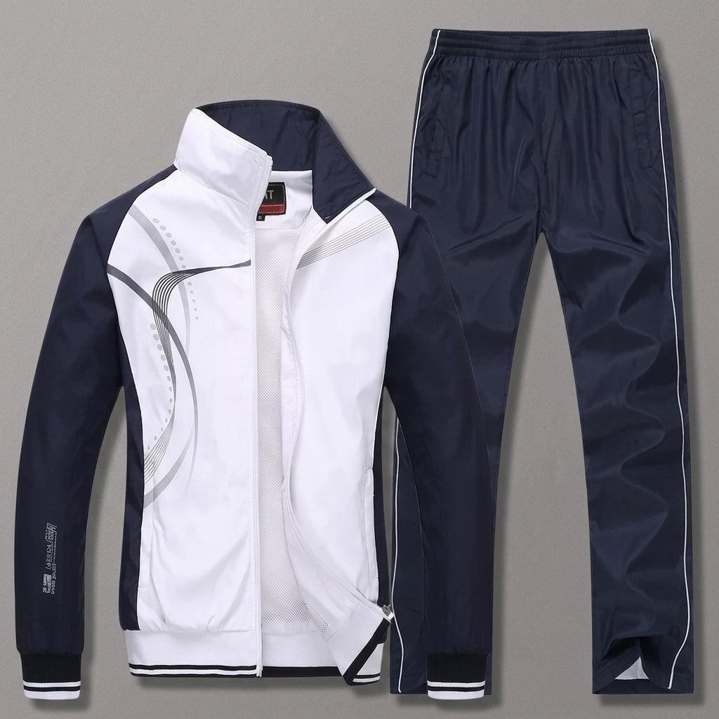 Sportlicher Trainingsanzug mit schmaler Passform