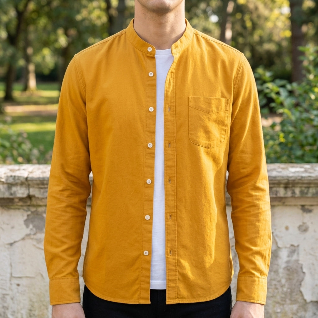 Taillierte Bluse mit langen Ärmeln und Knopfleiste