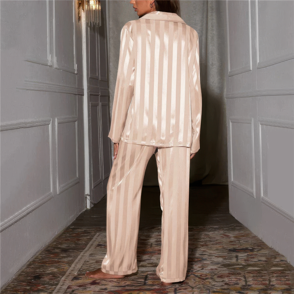 Damen Satin Pyjama Set Mit Feinen Streifen