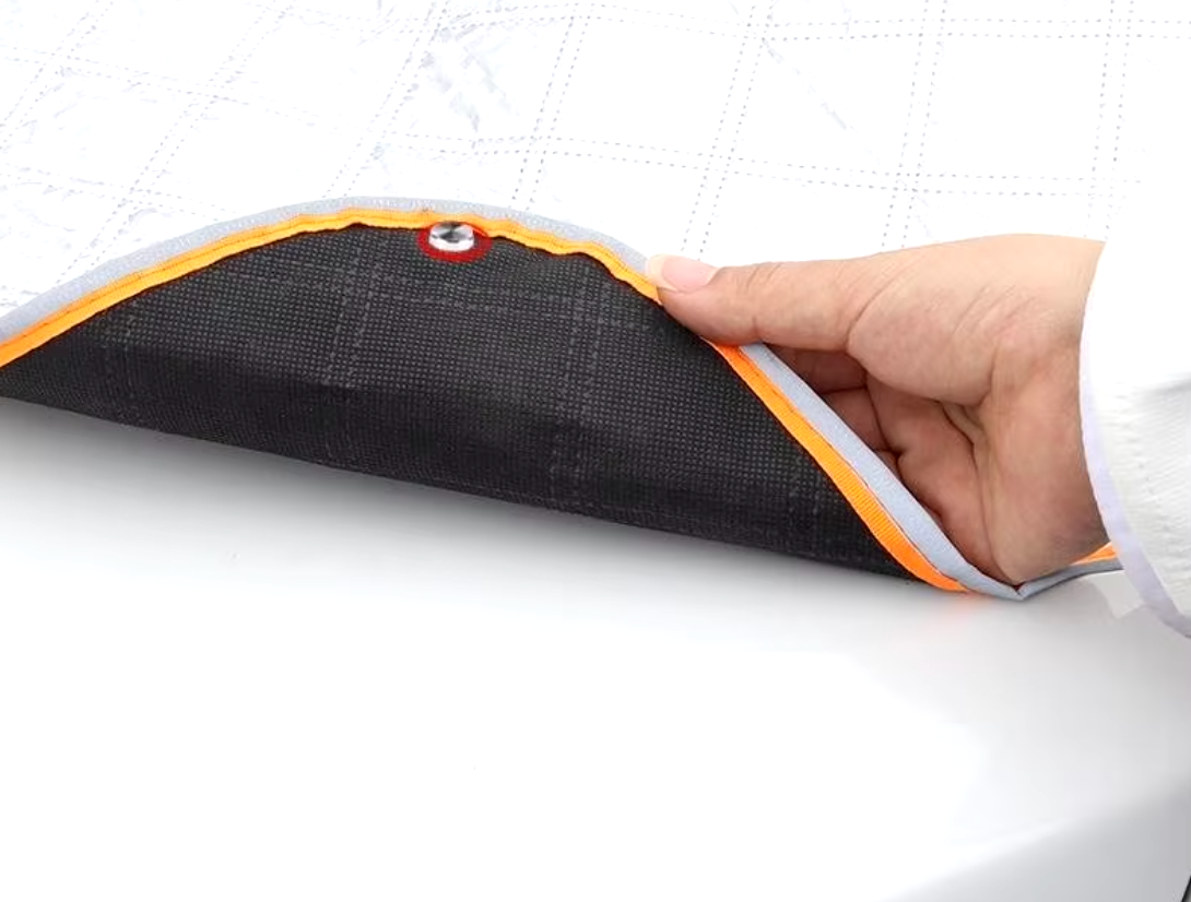 Magnetische Frontscheibenabdeckung mit Spiegelschutz