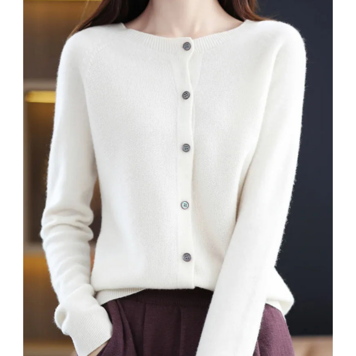 Damen Strickjacke mit Rundhalsausschnitt und Knopfleiste