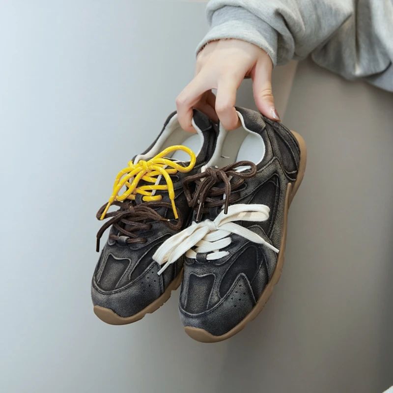 Gepolsterte Damen Wildleder Sneaker mit Doppelschnürung