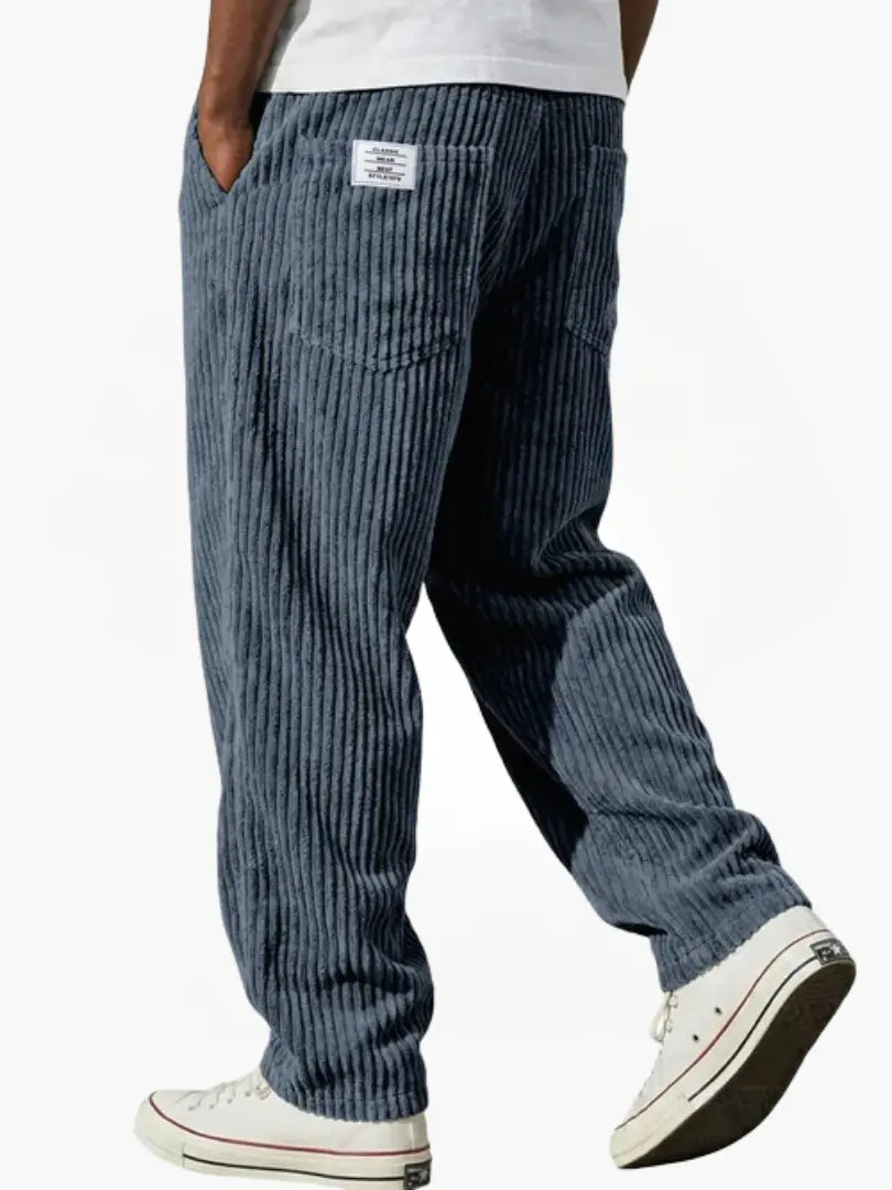 Lockere Herren Hose in Cord-Optik mit geradem Bein