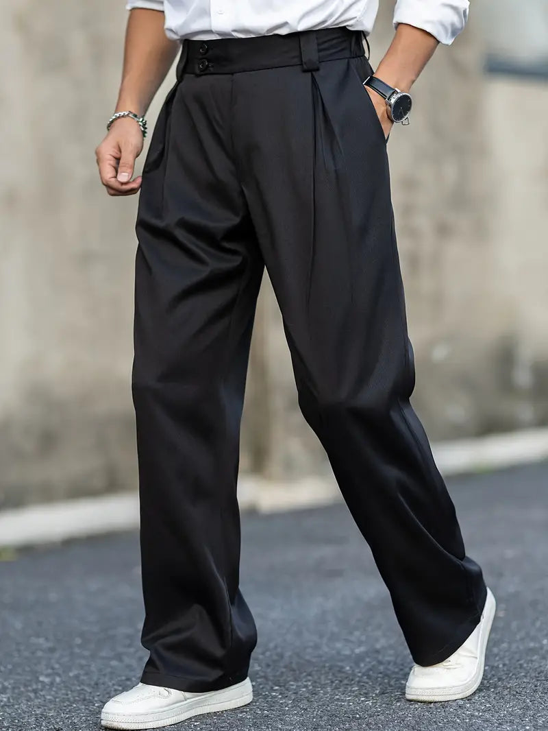 Weit Geschnittene Herrenhose mit Bundfalten und Seitentaschen