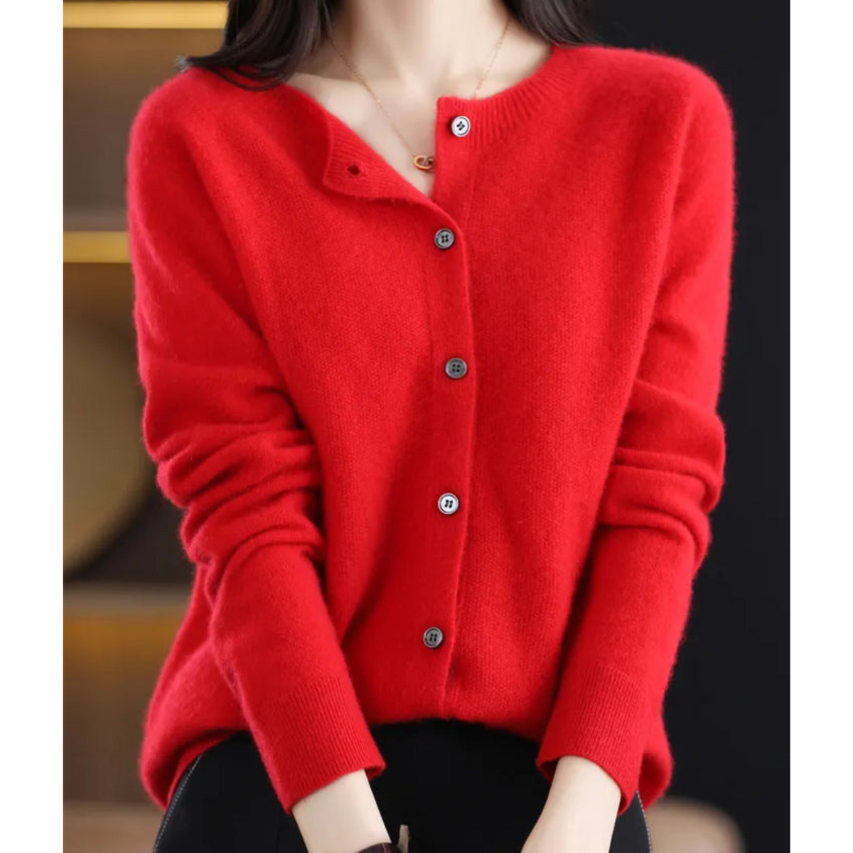 Damen Strickjacke mit Rundhalsausschnitt und Knopfleiste