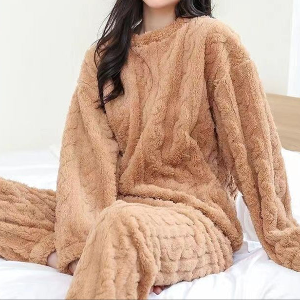 Kuscheliges Damen Pyjama Set aus Coral Fleece