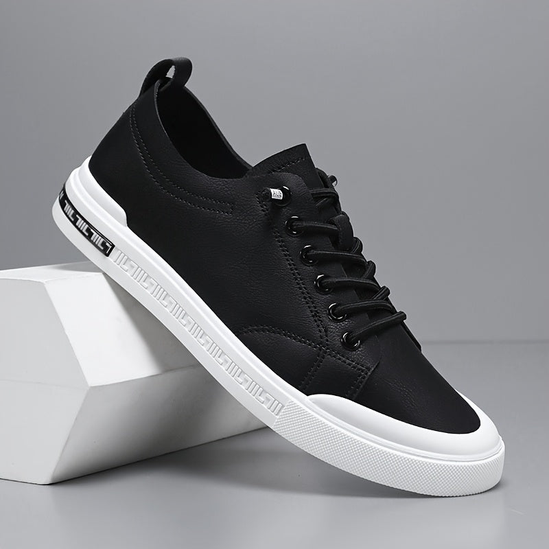 Klassische Herren Sneaker aus Kunstleder mit Schnürung