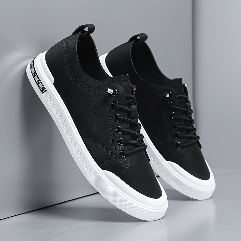 Klassische Herren Sneaker aus Kunstleder mit Schnürung