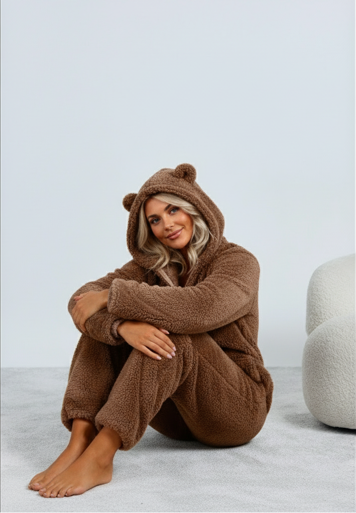 Kuscheliger Teddy Onesie Mit Bärenohren An Der Kapuze