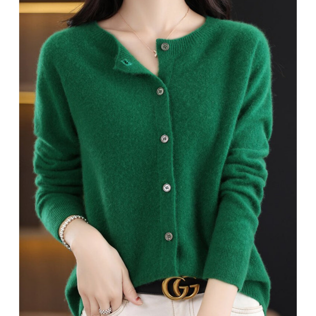 Damen Strickjacke mit Rundhalsausschnitt und Knopfleiste