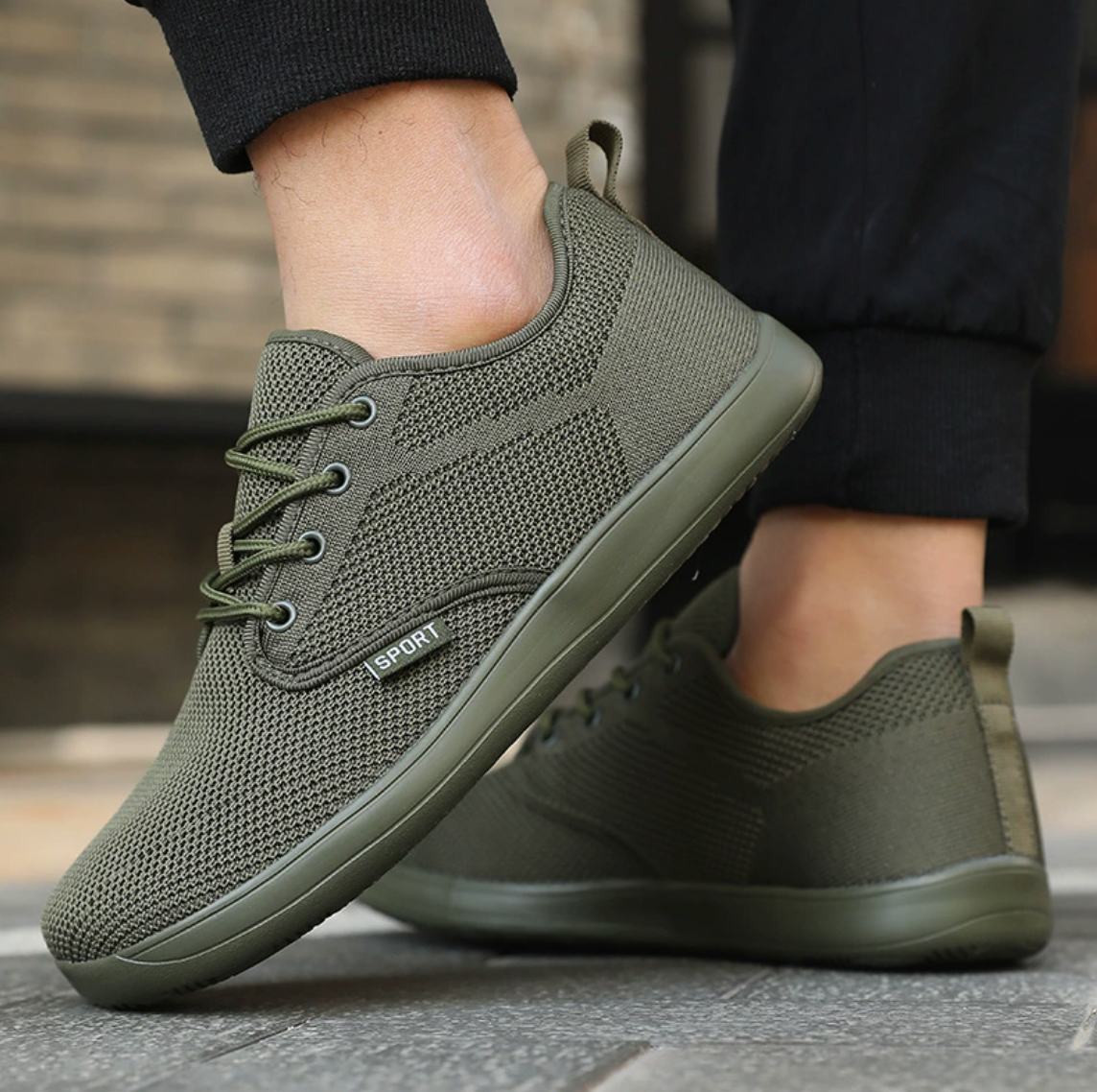 Komfort Sneaker mit Breiter Zehenbox in Drei Weiten