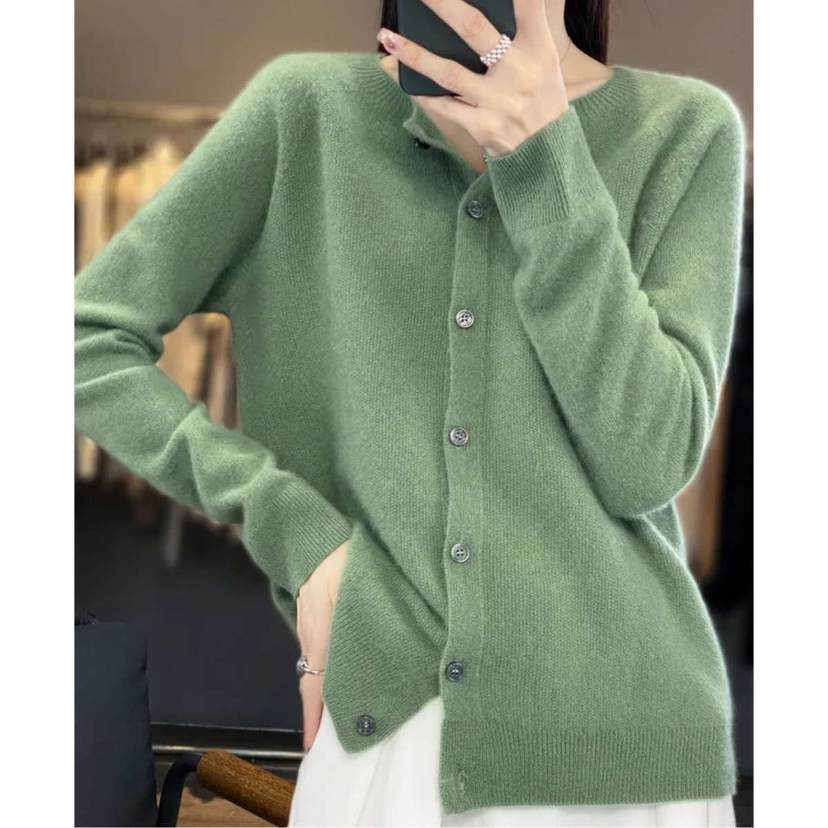 Damen Strickjacke mit Rundhalsausschnitt und Knopfleiste