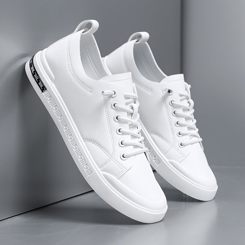 Klassische Herren Sneaker aus Kunstleder mit Schnürung