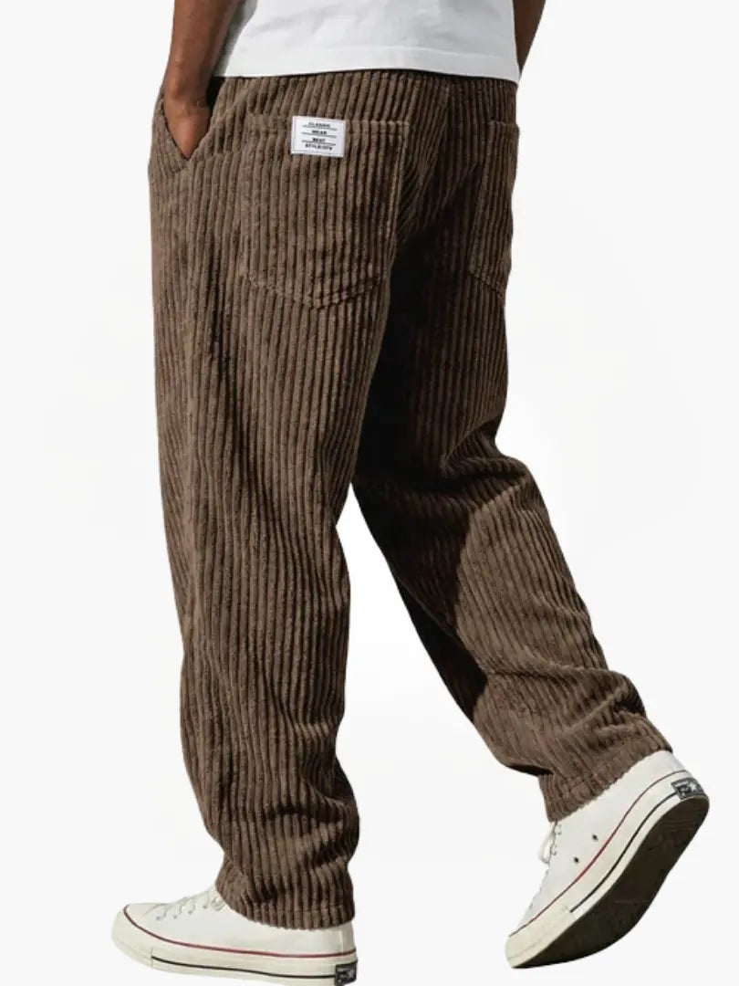 Lockere Herren Hose in Cord-Optik mit geradem Bein
