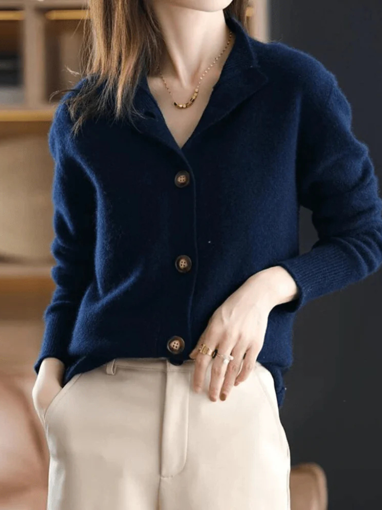 Damen Strickjacke mit Knopfleiste und Kragen