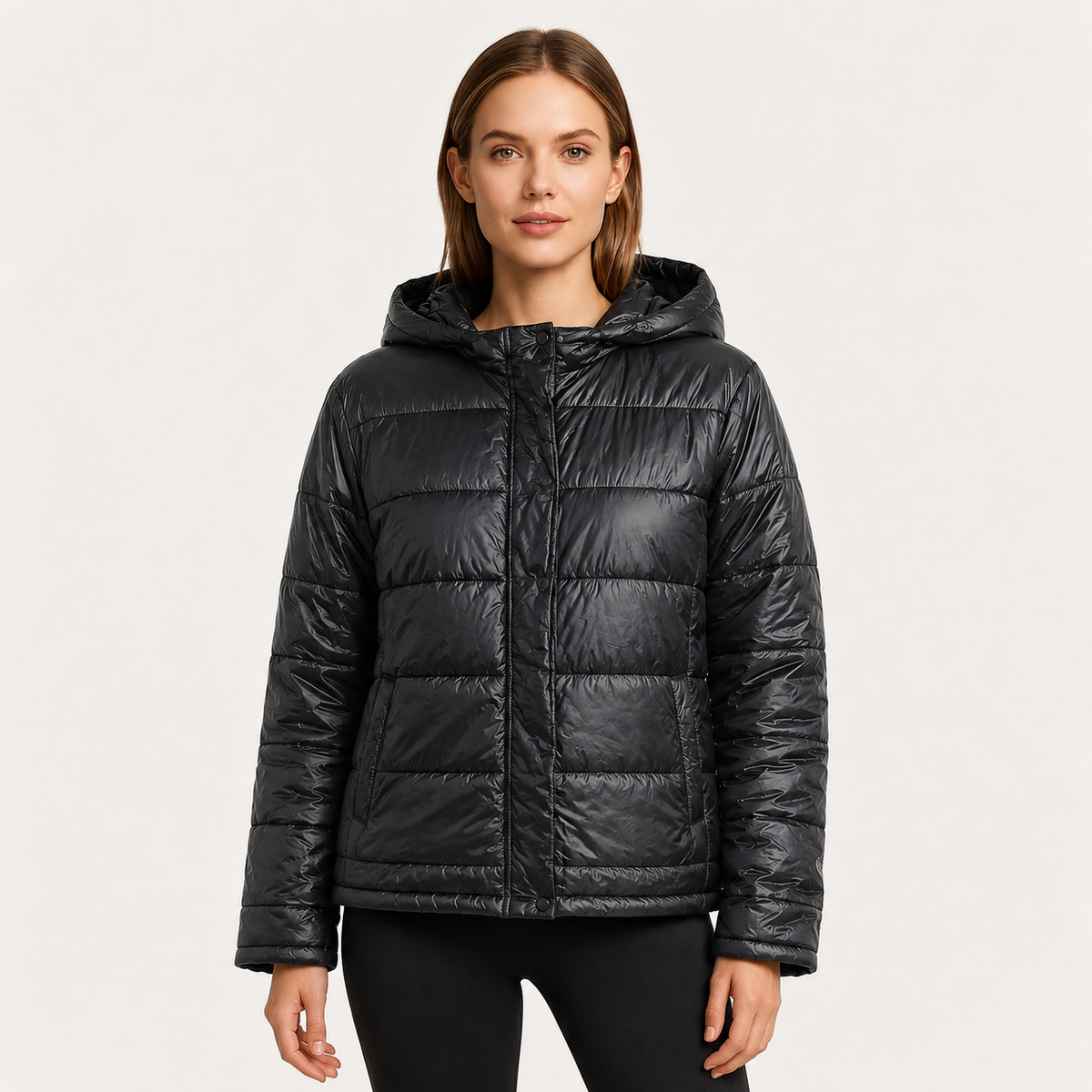 Kurze Damen Steppjacke mit Kapuze in Glanzoptik