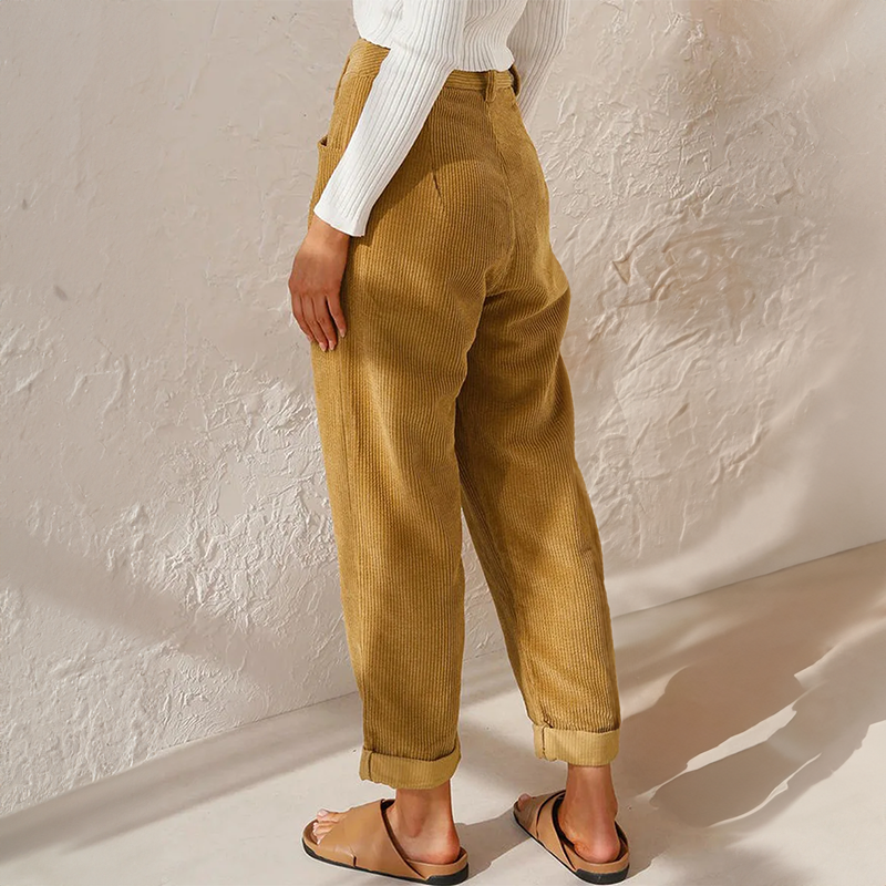 Bequeme Cordhose mit Elastischem Bund und Weitem Bein