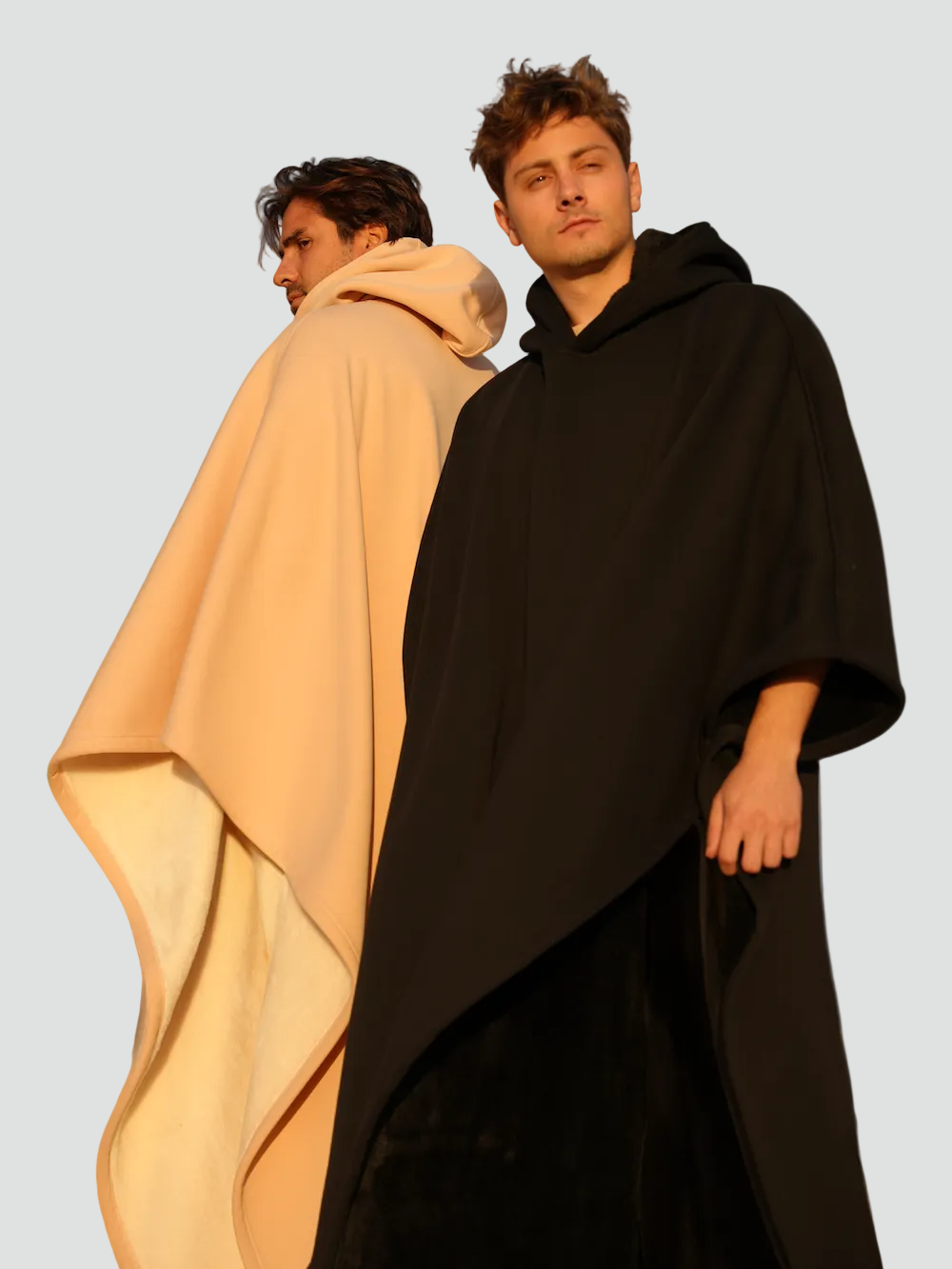 Kuscheliger Poncho Überwurf mit Kapuze und weichem Fleece