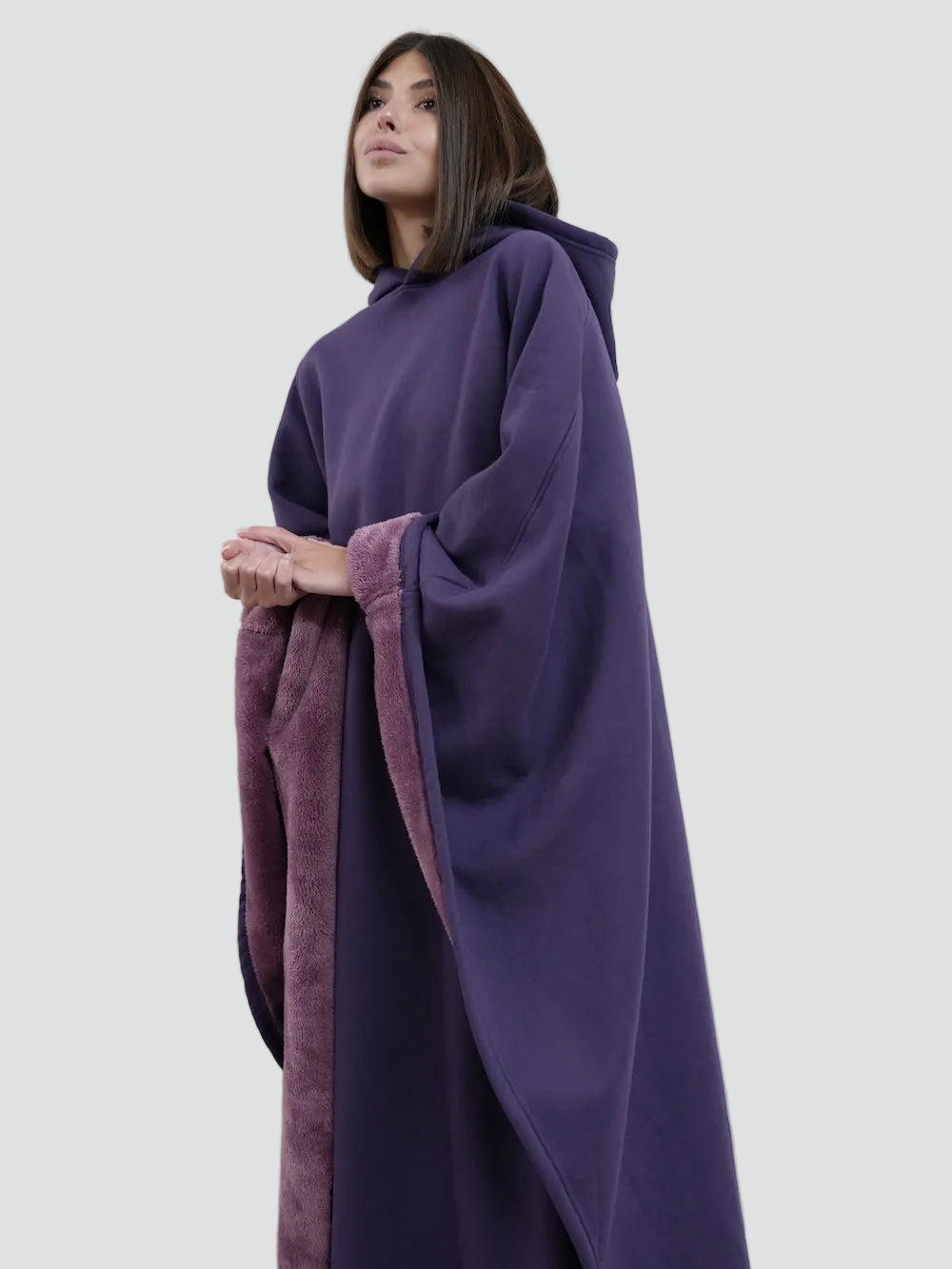Kuscheliger Poncho Überwurf mit Kapuze und weichem Fleece