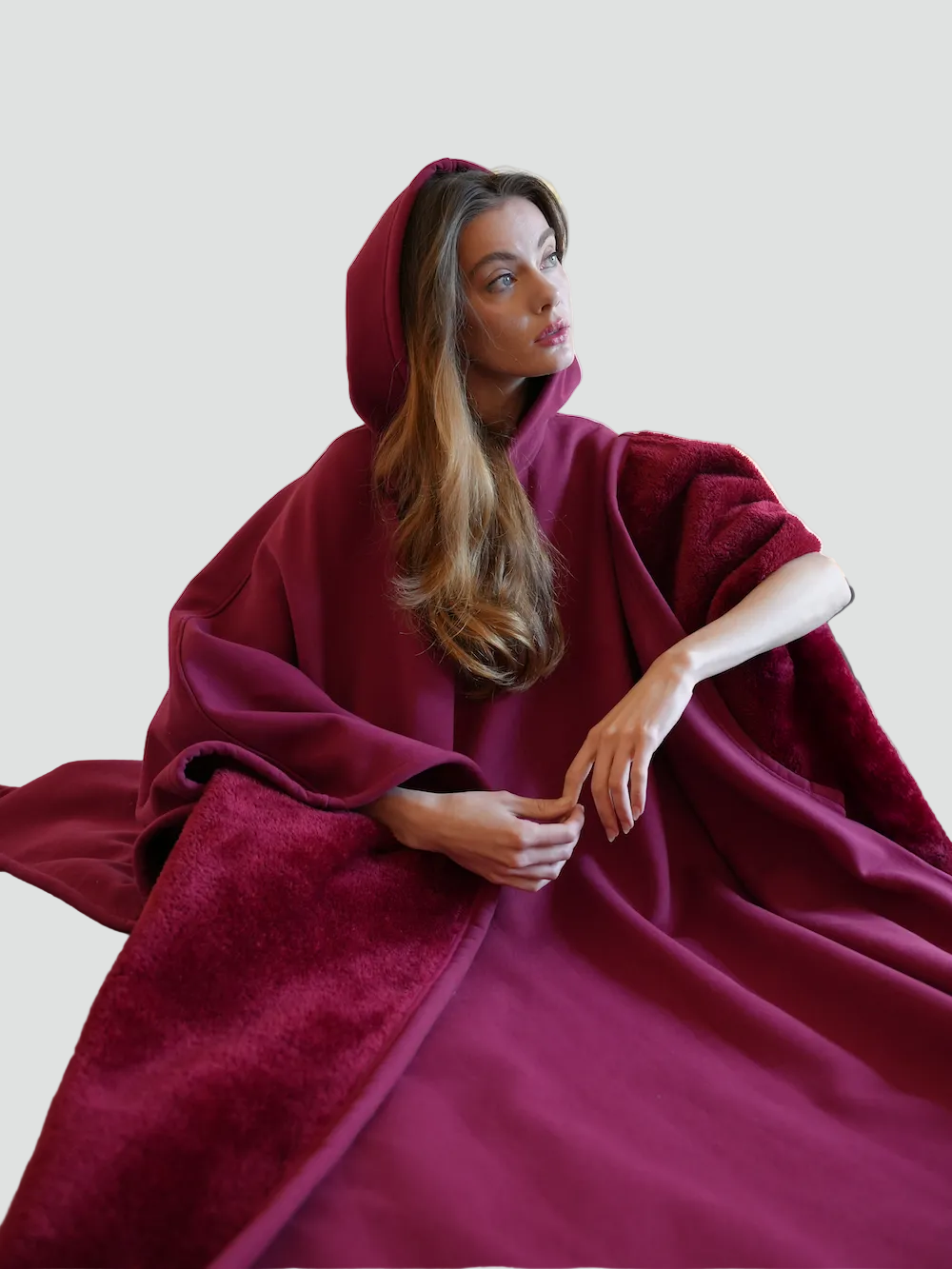 Kuscheliger Poncho Überwurf mit Kapuze und weichem Fleece