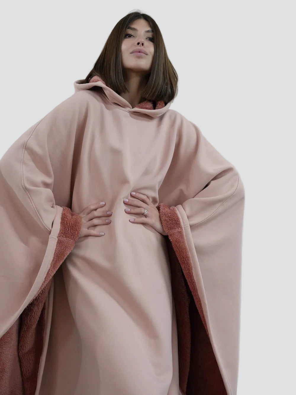 Kuscheliger Poncho Überwurf mit Kapuze und weichem Fleece