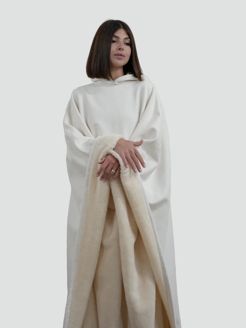 Kuscheliger Poncho Überwurf mit Kapuze und weichem Fleece