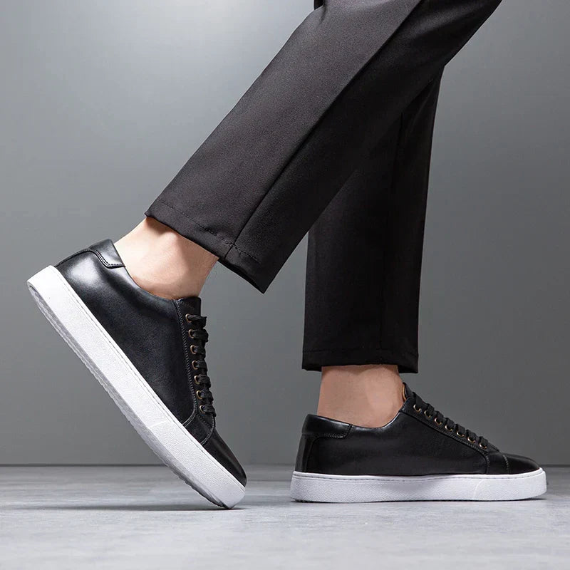 Unisex Sneaker in Lederoptik