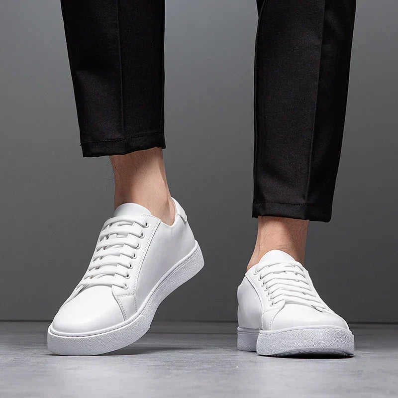 Unisex Sneaker in Lederoptik