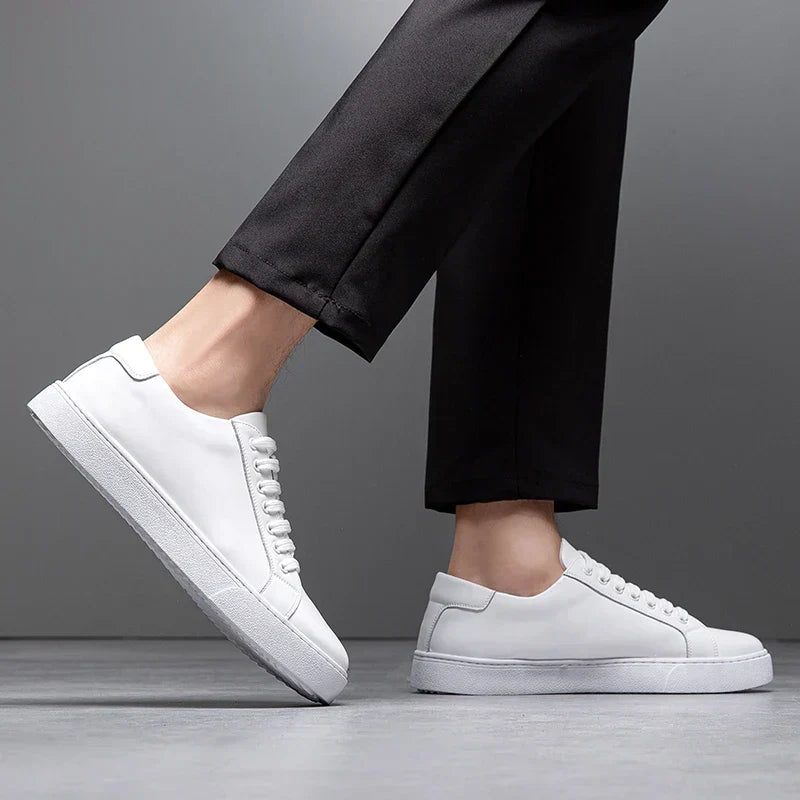 Unisex Sneaker in Lederoptik