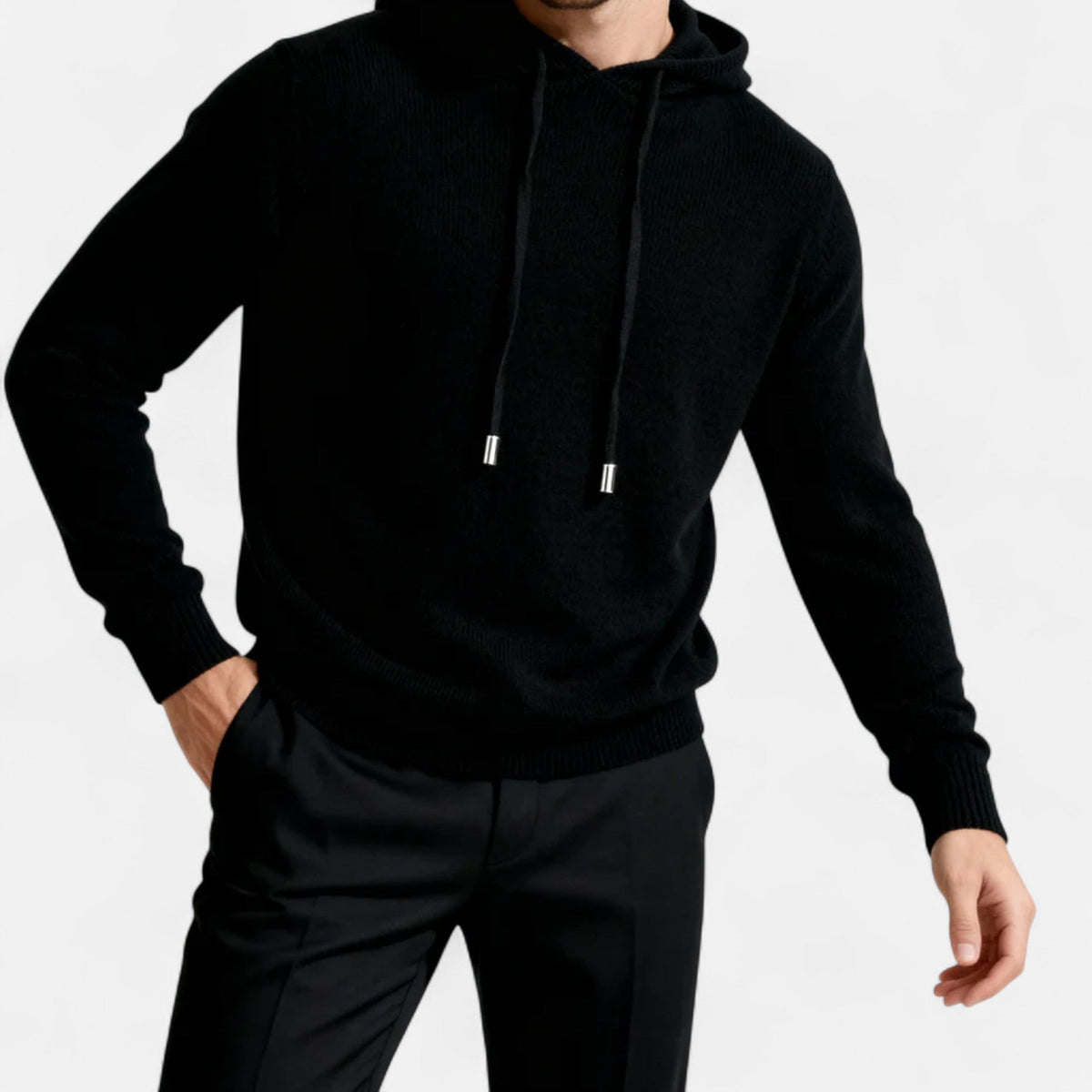 Leichter Kapuzenpullover im Minimalistischen Stil