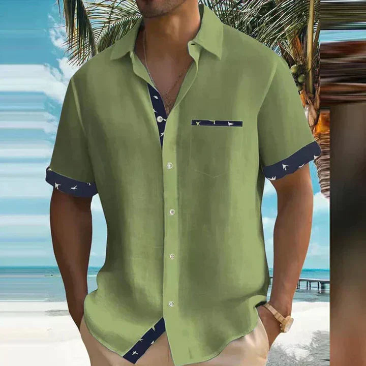 Elegantes Herrenhemd mit kurzen Ärmeln für den Sommer
