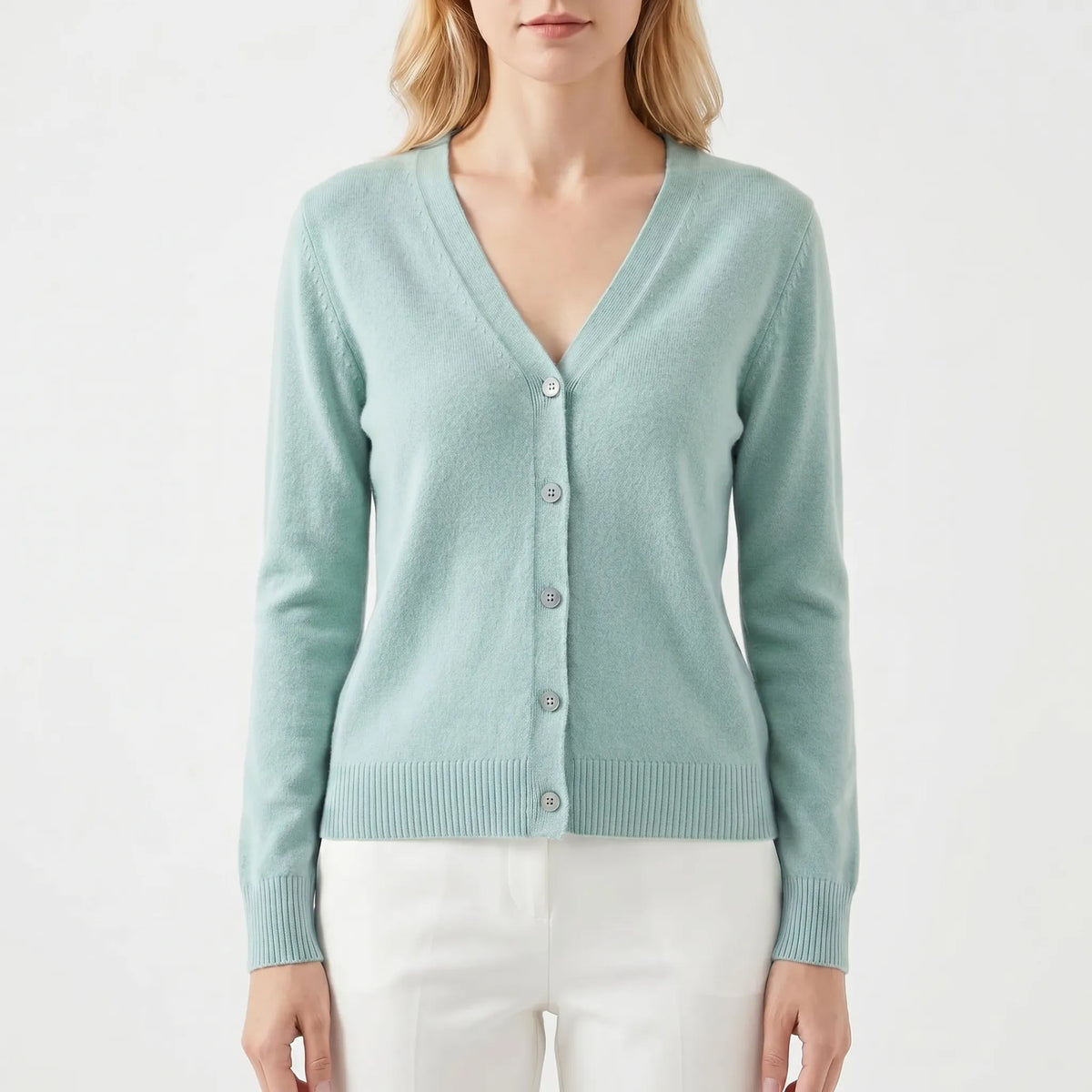 Lockere Feinstrick-Strickjacke mit tiefem V-Ausschnitt