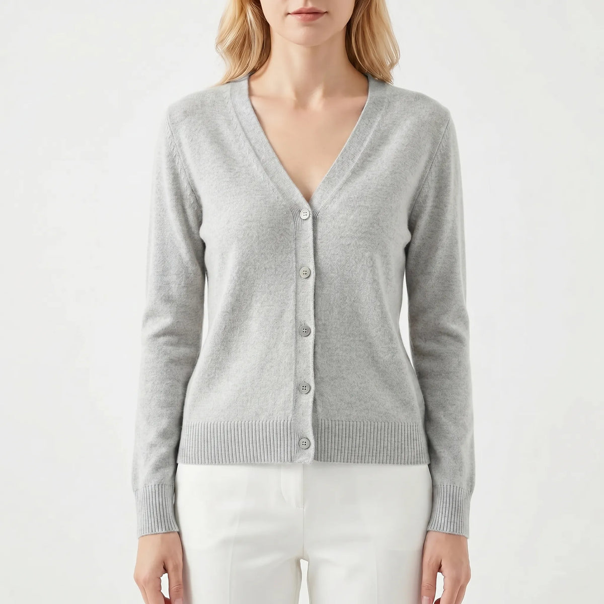 Lockere Feinstrick-Strickjacke mit tiefem V-Ausschnitt