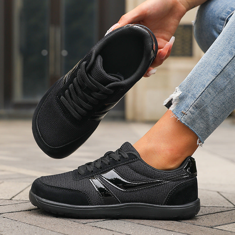 Orthopädische Sneaker mit weiter Passform und flexibler Sohle