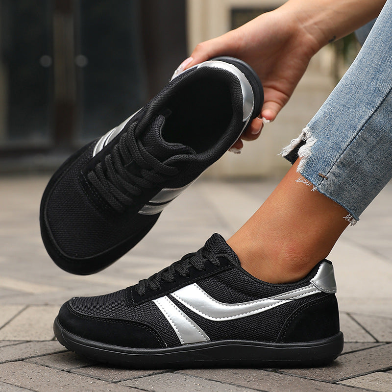 Orthopädische Sneaker mit weiter Passform und flexibler Sohle