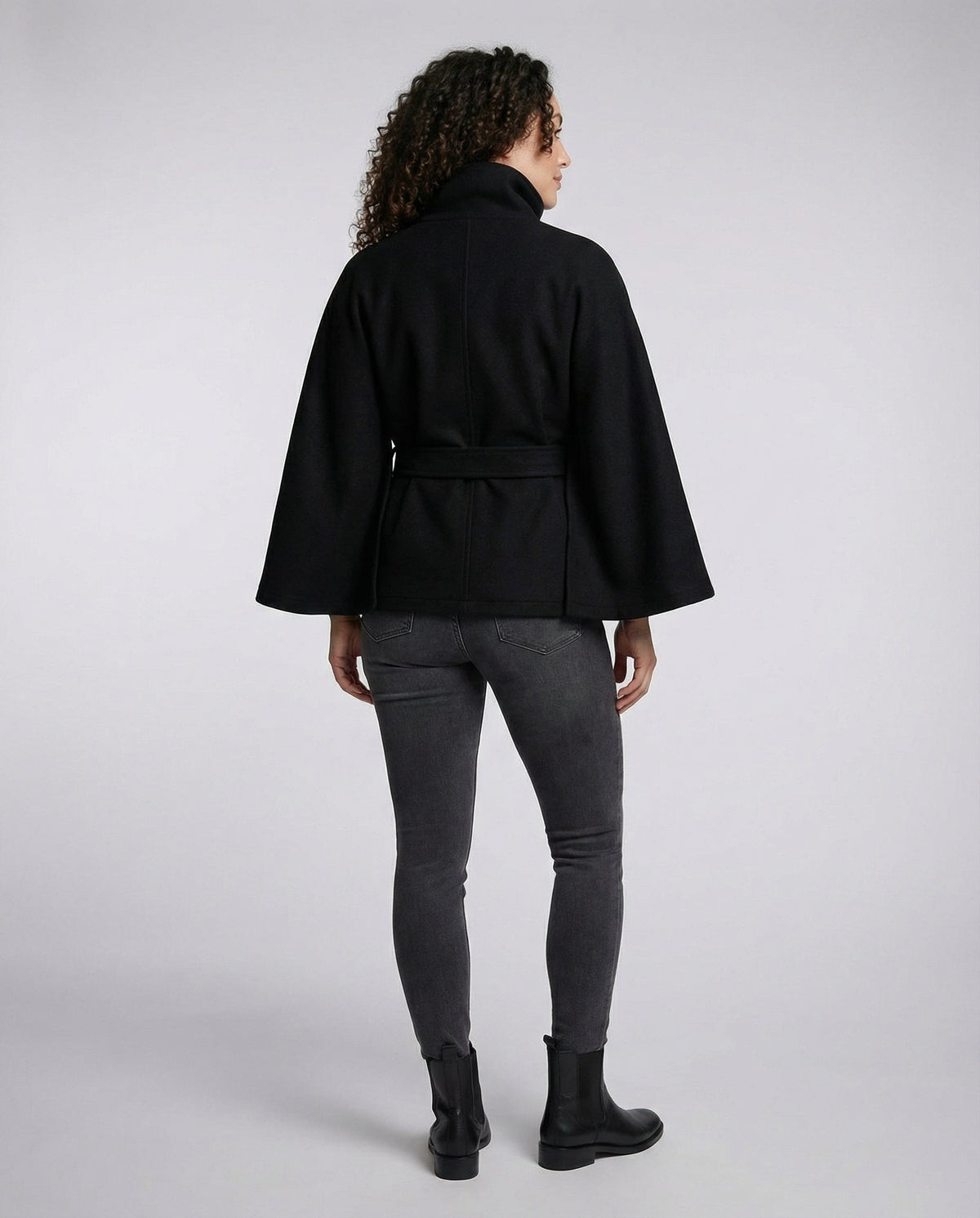 Damen Cape Jacke mit Stehkragen und Bindegürtel