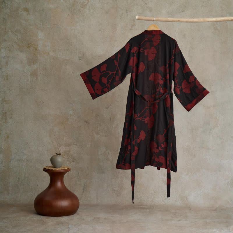 Leichter Kimono Bademantel aus Baumwolle mit Ginkgo-Muster
