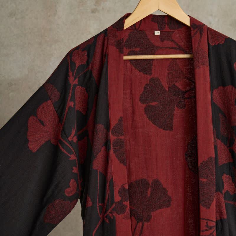 Leichter Kimono Bademantel aus Baumwolle mit Ginkgo-Muster