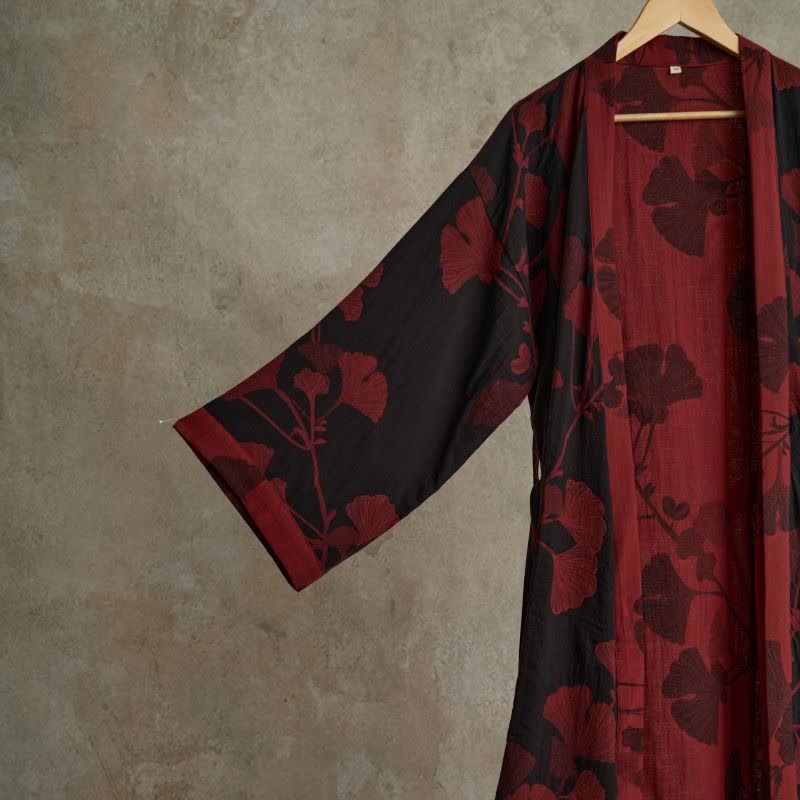 Leichter Kimono Bademantel aus Baumwolle mit Ginkgo-Muster