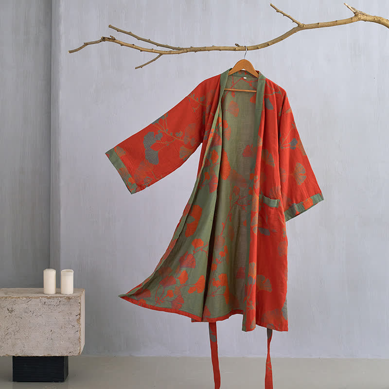 Leichter Kimono Bademantel aus Baumwolle mit Ginkgo-Muster
