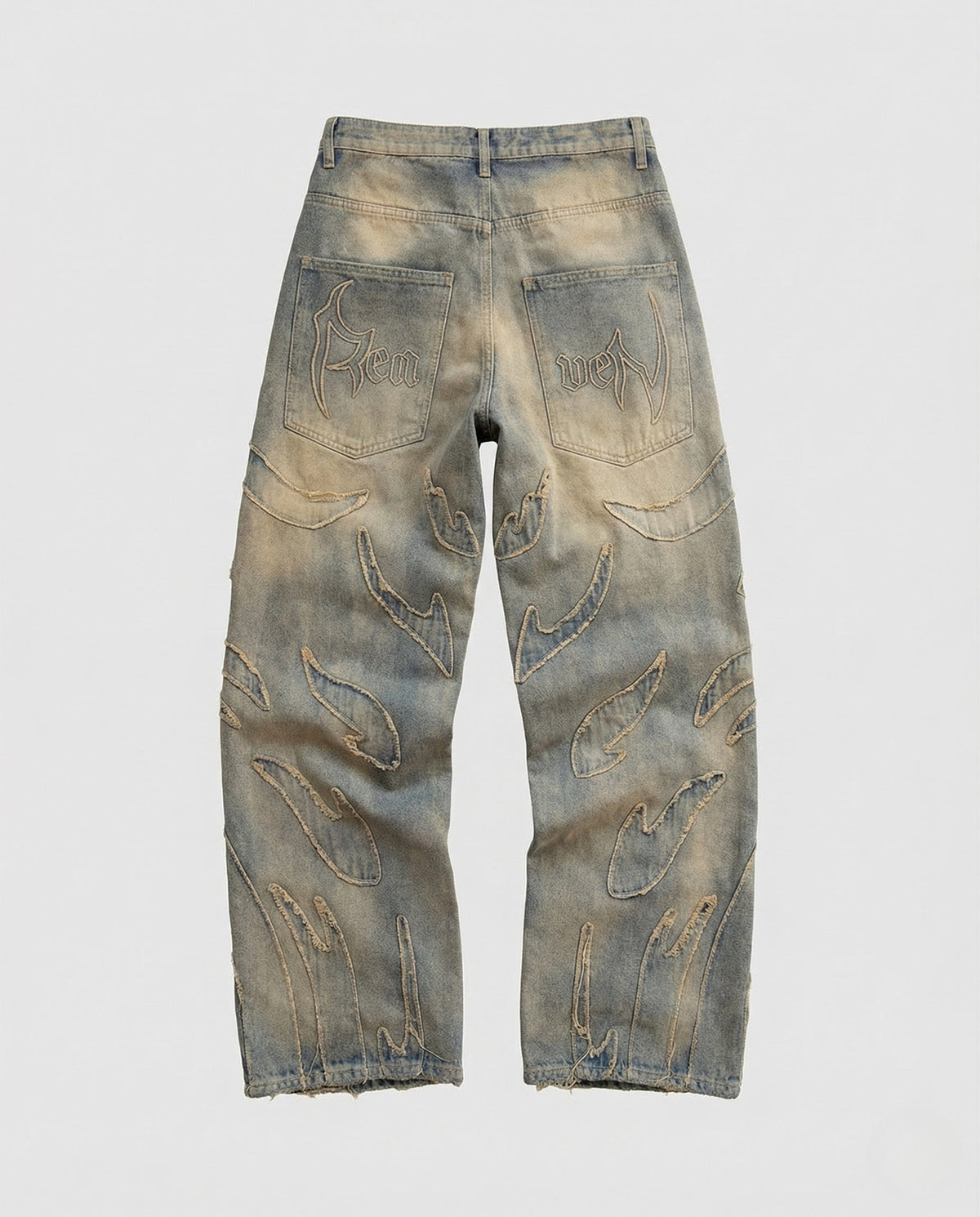 Weite Unisex Destroy Jeans mit Cutouts und Fransen