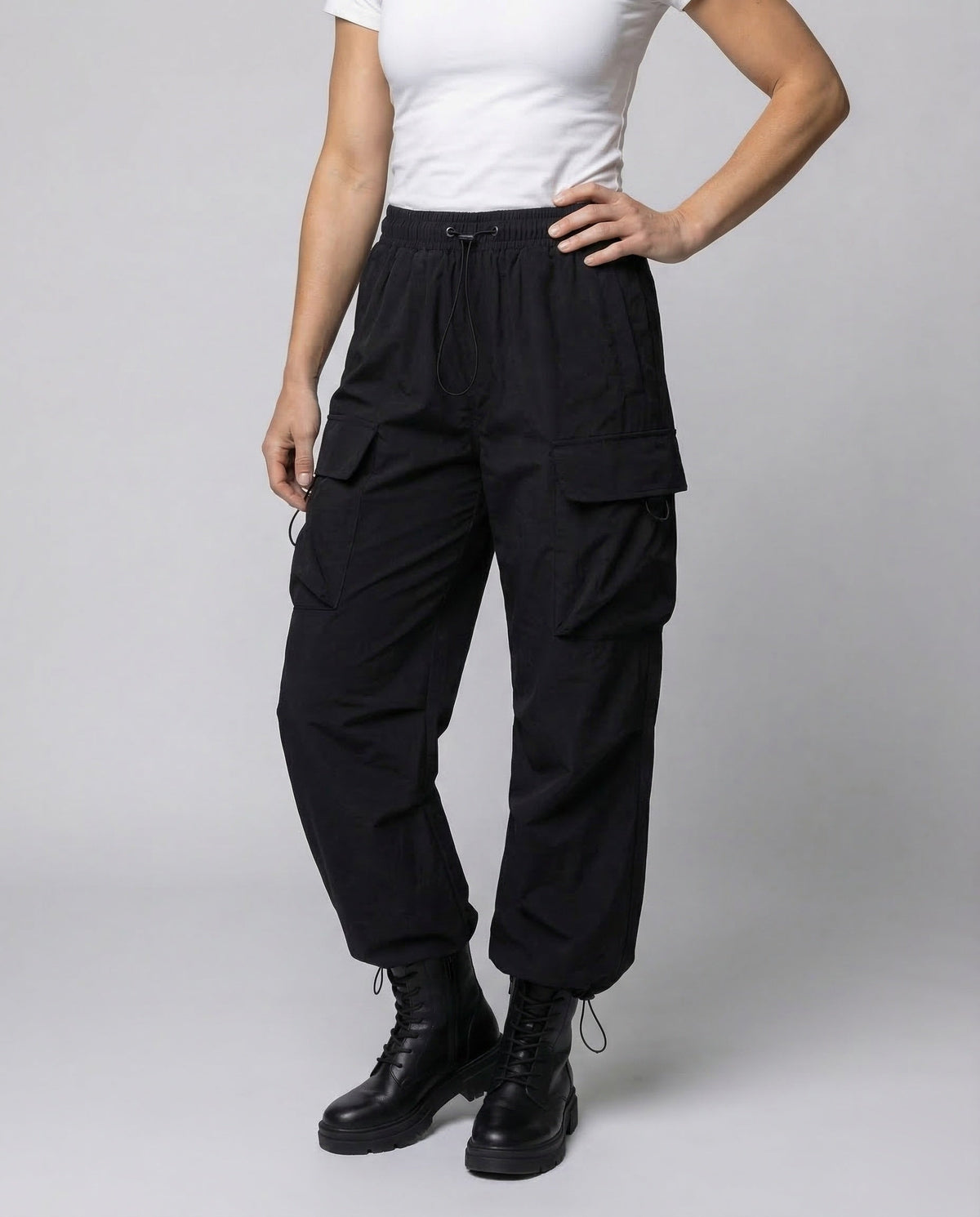 Oversize Damen Cargohose im Ballon-Schnitt