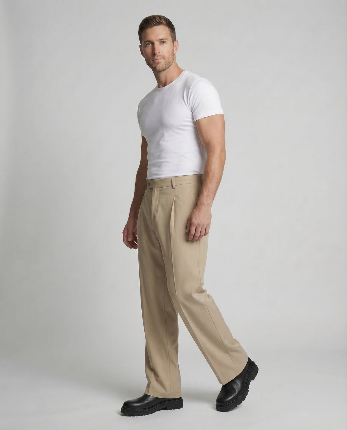 Herren Bundfaltenhose mit weitem Bein und hohem Bund