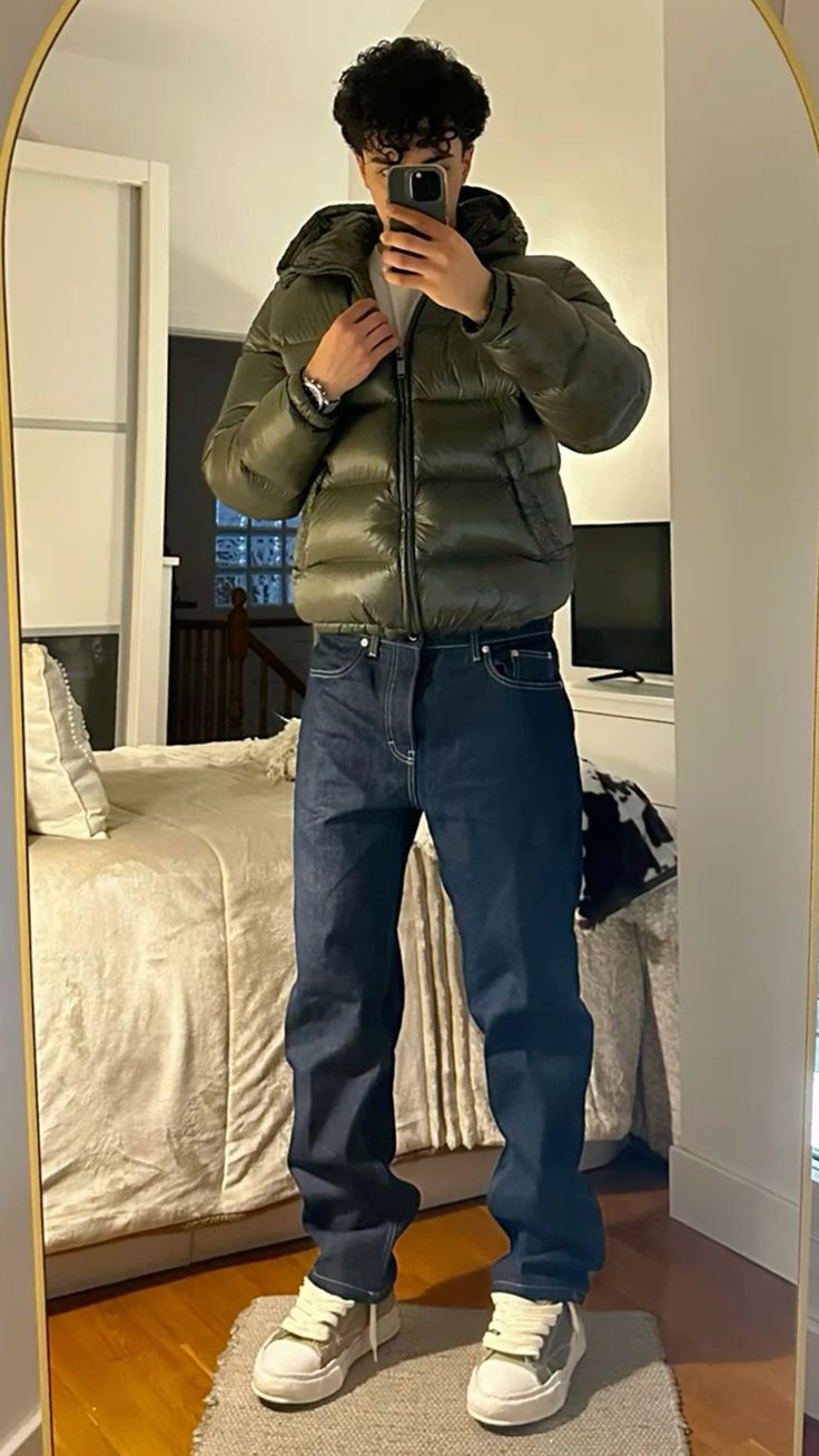 Gepolsterte Kurzjacke mit Kapuze und Sherpa-Futter
