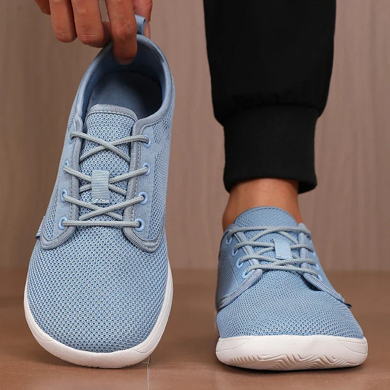 Komfort Sneaker mit Breiter Zehenbox in Drei Weiten
