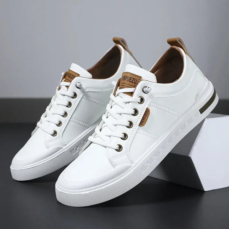 Zweifarbige Schnürsneaker im urbanen Stil