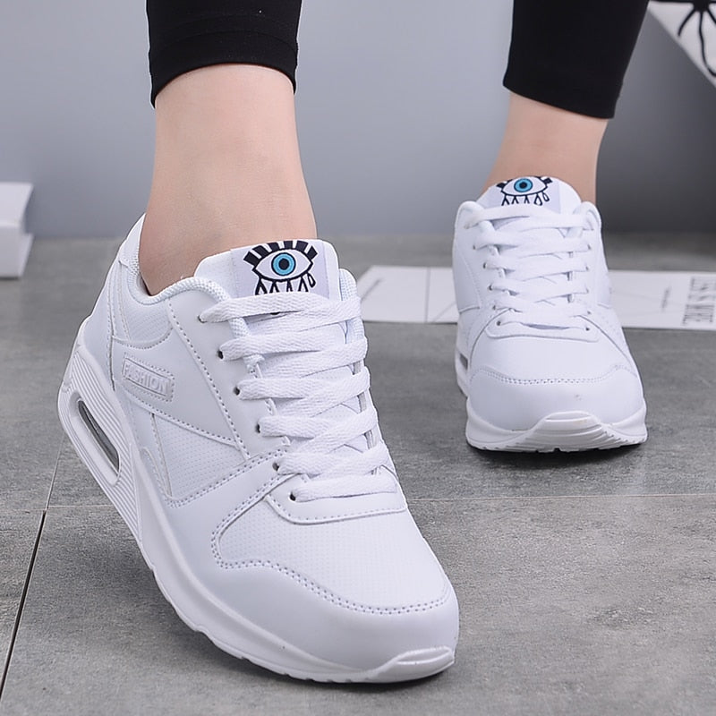 Rutschfeste Damen Freizeitschuhe mit Plateausohle