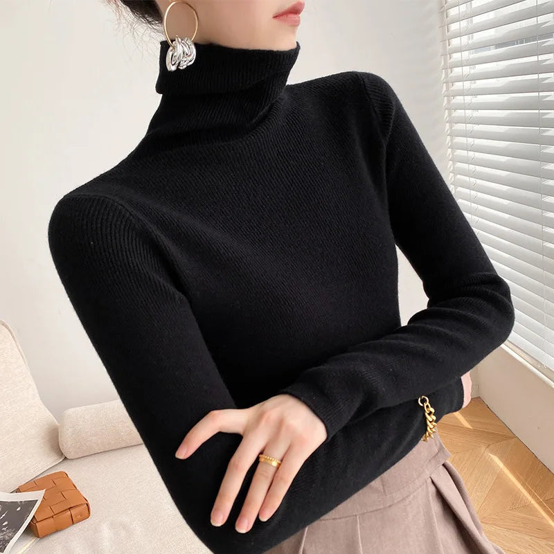 Feinstrick Rollkragenpullover mit Schmaler Passform